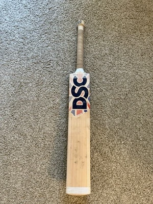 Taco de críquete DSC Pro Player - Imagem 1 de 4