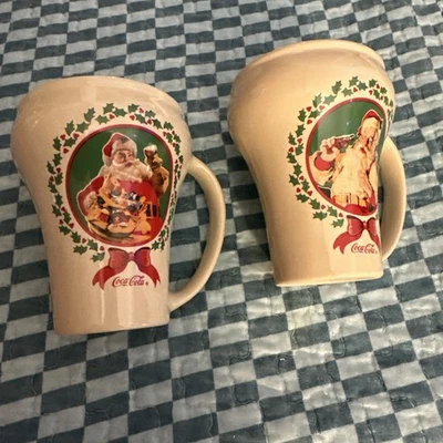 Juego de 2 tazas de Navidad vintage de Papá Noel Coca-Cola 1989 nuevas sin caja  Foto 1 de 4