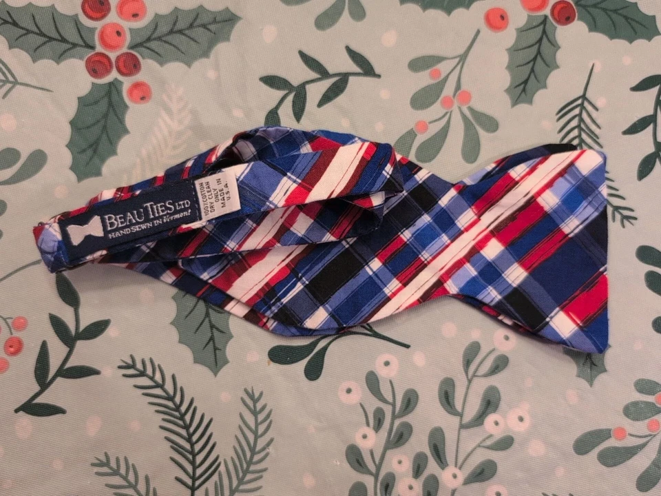 Pajarita ajustable Beau Ties. Rojo Blanco Azul Cuadros 2.5” Ancho Envío Gratis  Foto 1 de 1