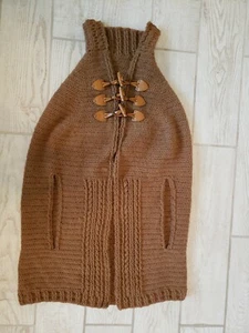 Handmade Crocheted Alpaca Poncho Shawl with leather toggle closure - Picture 1 of 8