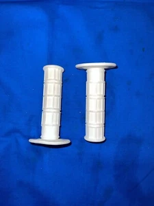 Like New Moto Force 7/8" & 1" High Quality Rubber Hand Grips White - Picture 1 of 1