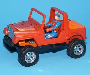 M.A.S.K GATOR 4X4 JEEP & DUSTY HAYES NEAR COMPLETE 1985 KENNER WORKS! - Picture 1 of 7