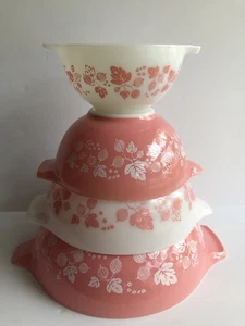 Vintage PYREX Gooseberry Pink Cinderella Set of 4 Nesting Bowls Excellent RETRO - Picture 1 of 23