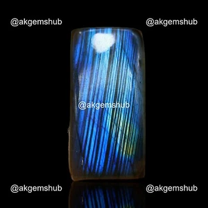 Cabochon 28,00 Cts Rettangolare Naturale Fuoco Labradorite 28x14x6 mm - Foto 1 di 11