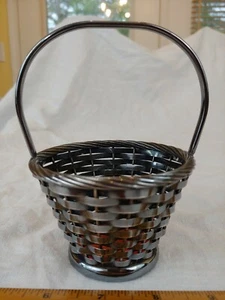 VTG Newport E P Electroplate Silver Plated 5.25" Trinket Basket YB-178 Easter - Picture 1 of 9