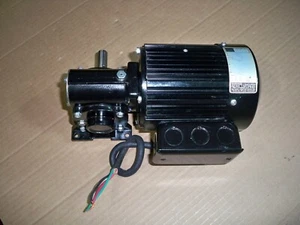BODINE 42R5BFPP-5N 3PH 230V Right Angle Gearmotor 10:1 RATIO,67LB/IN TOR,1 /4HP - Picture 1 of 18