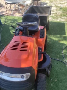 Ariens 93603800/A19K42 42" HYDROSTATIC TRACTOR - Picture 1 of 9