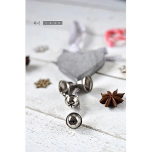 Decoración de Navidad Campanas Tetas Gris Madera Corazón y con Cinta de Guinga Gris - Imagen 1 de 2
