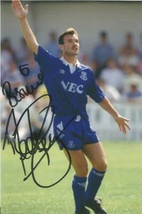 EVERTON: PETER BEAGRIE SIGNED 6x4 ACTION PHOTO+COA - Picture 1 of 1