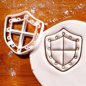 Knight Shield cookie cutter - Medieval dragon princess fairy tale castle bravery - Picture 1 of 5