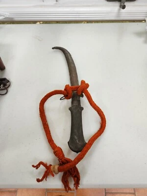 Antique Dagger with wooden handle 9 in blade with sheath Red Rope Moroccan - Imagem 1 de 4