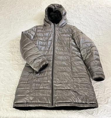 Abrigo chaqueta para mujer Calvin Klein grande acolchada acolchada forrada de piel sintética gris Foto 1 de 4