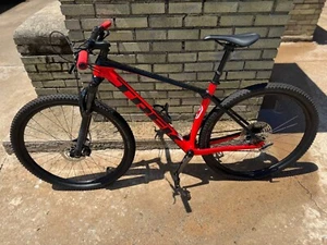 2022 Trek Procaliber 9.5 29er Gen 2 Large - Picture 1 of 16