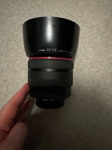 Canon EF 85mm f/1.2L II USM Lens - Picture 1 of 4