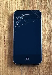 Apple iPhone 4S Black (A1387) For Parts Or Repair - Picture 1 of 7