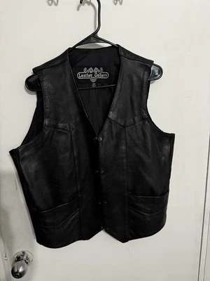 Chaleco de motociclista Galería de cuero para hombre talla 44 negro broches de presión (XL) Foto 1 de 4