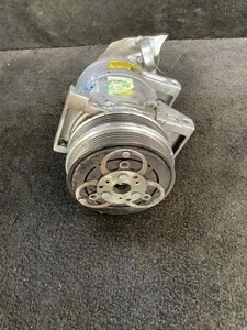A/c Air Compressor VOLVO 40 SERIES 04 05 06 07 08 09 10 11 - Picture 1 of 4