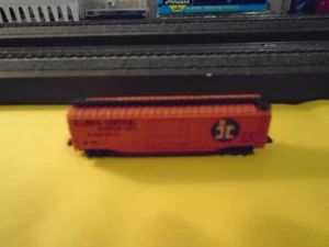 LIMA 50" PLUG DOOR BOXCAR - ILLINOIS CENTRAL #11143 DF-2 N - Picture 1 of 6