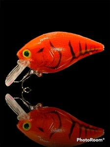 Custom Painted 2.5 Square- bill Crankbait (New Candy Apple Craw) - Picture 1 of 3