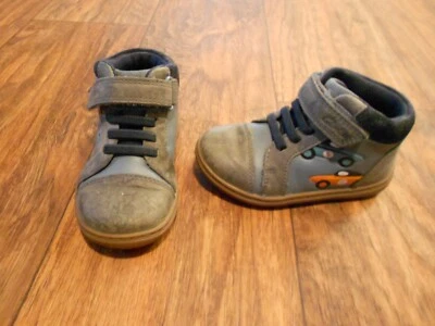 Clarks First Zapatos Niños Zapatos Talla 6 W Coches de Carreras Foto 1 de 4