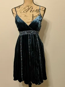 Neu mit Etikett Sue Wong Pfau blau Seide Samt Perlen Partykleid Empire Taille Größe 6 - Bild 1 von 5