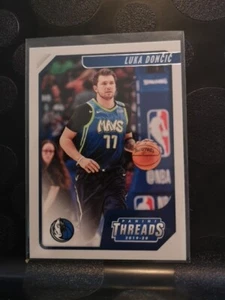Luka Doncic Dallas Mavericks Carte Panini #100 Chronicles Threads - Picture 1 of 2