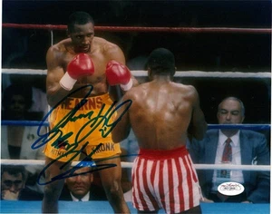 THOMAS "Hitman" HEARNS Signed 8x10 Boxing Photo JSA - Picture 1 of 1