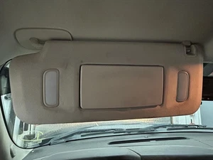 Driver Left Sun Visor Illuminated Fits 07-14 ESCALADE 334210 - Picture 1 of 12