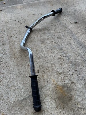 Guidões com empunhaduras Honda ATC 185S de 1981 - Imagem 1 de 2