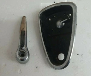 MG MIDGET AH SPRITE INTERIOR DOOR HANDLE LEVERS & ESCUTCHEONS - Picture 1 of 2