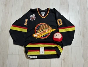 NHL 1992-93 Vancouver Canucks Pavel Bure CCM Authentic Hockey Jersey SIZE 44 - Picture 1 of 23