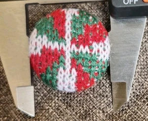 Christmas Theme 28mm Button Red Green Sweater Coat - Picture 1 of 4