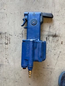 Huck 352 Rivet Gun deformed head - Picture 1 of 4