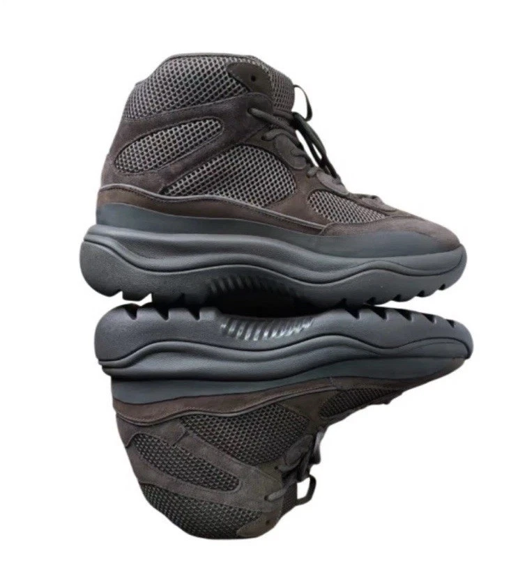 Botas Yeezy Aceite Talla 11 Hombre Foto 1 de 4