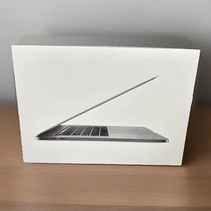 Box Only 15" Apple MacBook Pro A1707 Model Space Gray Excellent Condition - Picture 1 of 6