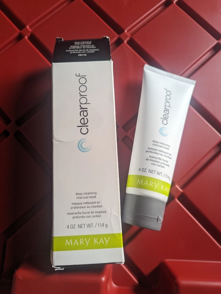 Mary Kay Clearproof Deep-Cleansing Charcoal Mask - Image 1 of 1