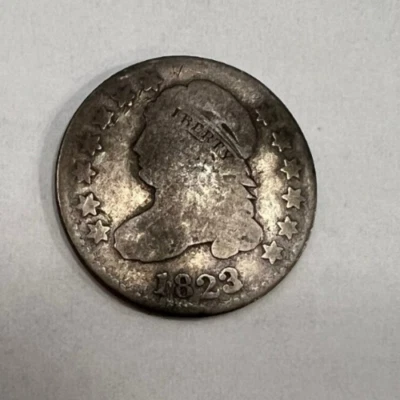 Монета номиналом 10 центов 1823 с изображением бюста и крышкой, маленькая e, полная свобода, очень хорошая - Изображение 1 из 4