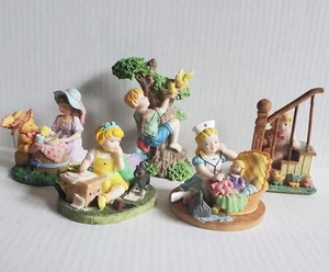 5 Figurine Collezione Momenti Infanzia Teddy Tempo di Salvataggio per Letto Tempo e Cura - Foto 1 di 24