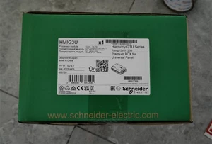 schneider HMIG3U PREMIUM BOX FÜR UNIVERSAL PANEL .NEU IM KARTON. DHL - Bild 1 von 5