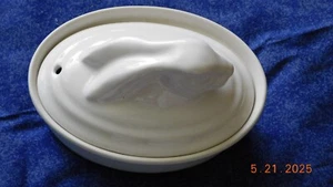 Revol Porcelaine White Nesting Rabbit Vintage Casserole Gravy server France 2pcs - Picture 1 of 5
