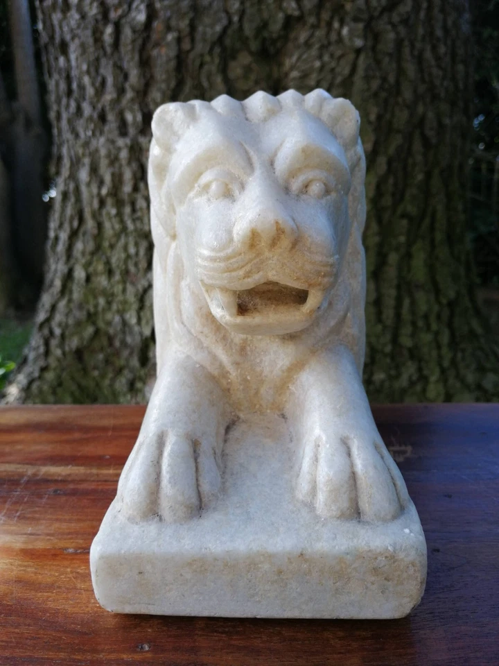 Sculpture Lion on pedestal white marble 1960s rare collectible sculpture - Image 1 of 4