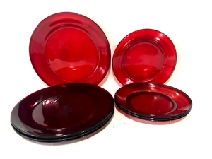 Arcoroc Ruby Red Clear Glass 8 Piece Set Of 4 Each Dinner 10" & Salad 8" Plates - Picture 1 of 2