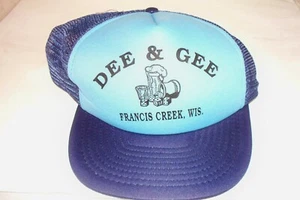 Vintage Dee & Gee Bar Tavern Mesh Trucker Snapback Hat Francis Creek WI - Picture 1 of 9