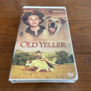 Old Yeller (VHS, 2002, Clamshell) - Good - 25% Off 2+!! - Picture 1 of 6