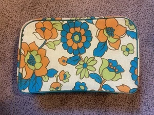 1960s Vintage Bantam Travelware Green Floral Mod Pattern Suitcase Luggage Japan - Picture 1 of 3