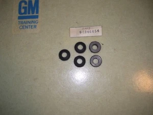 NOS 94202456 1985-CHEV S10 GMC S15 ENGINE VALVE COVER GROMMET SELLING 5 - Picture 1 of 1