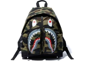 Bape Shark Rucksack 2019 Green Camo - Bild 1 von 3