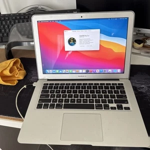 Apple MacBook Air 6,2 A1466 13" Mid-2013 Intel Core i7-4650U 8GB RAM 120GB SSD - Picture 1 of 6