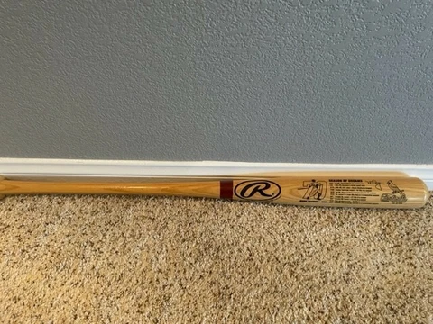 Mark McGwire 1998, 70 Home Run Series Rawlings Limited Edition Bat, 230 of 2,500 Cover