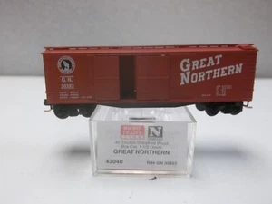 Micro Trains #43040, 40' box car, Great Northern. car # 30353 . New in the box - Picture 1 of 2